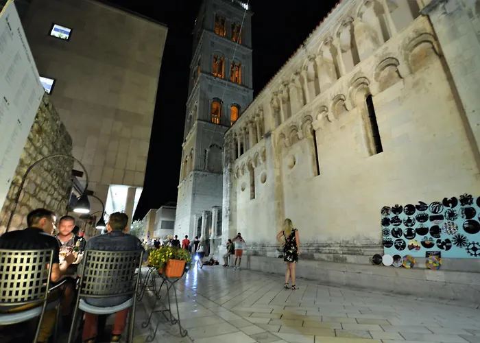 Lägenhet Ema Old Town Zadar