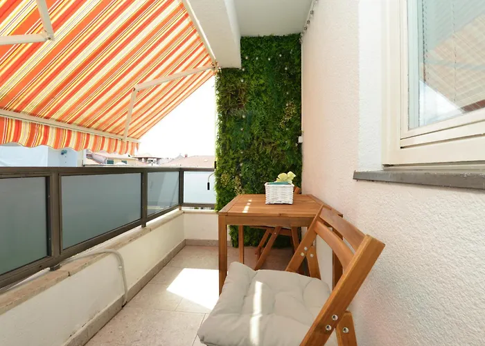 Ema Old Town * Задар