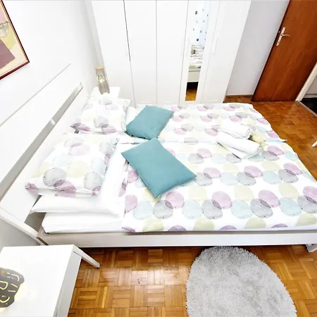 Ema Old Town * Zára