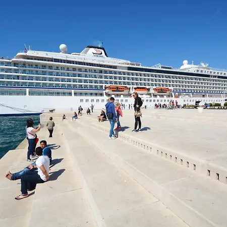 Ema Old Town Apartman *