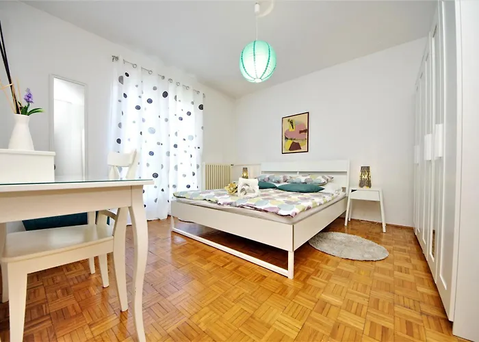Ema Old Town Apartman Zadar